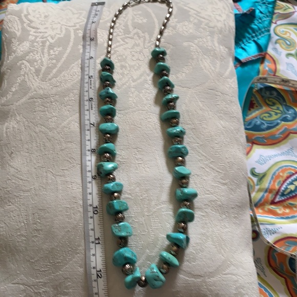 Turquoise and silver necklace - Picture 5 of 6